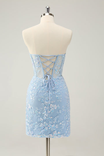 Vestido de fiesta corto ajustado con escote en forma de corazón lentejuelas y corsé azul claro con cordones en la espalda